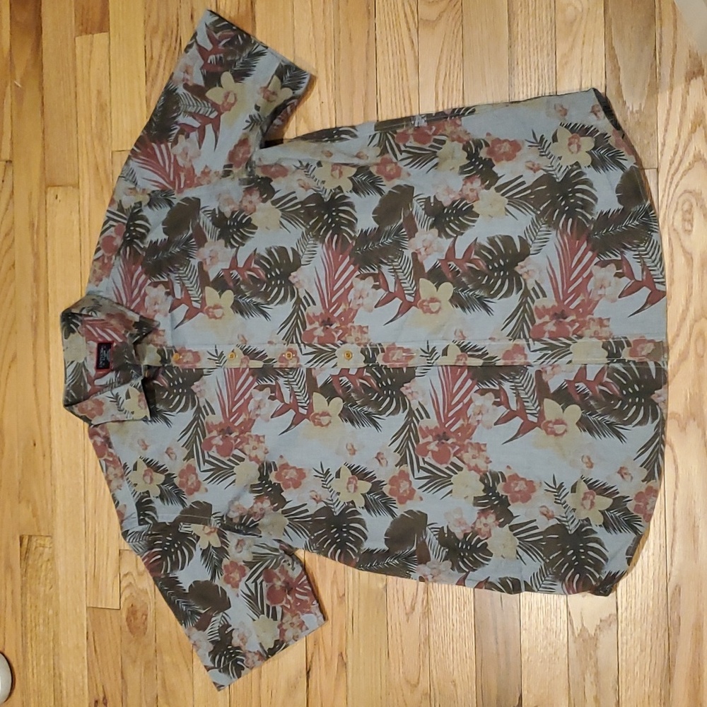 Untuckit Hawaiian Print Button Down Size Xl Tall - image 2